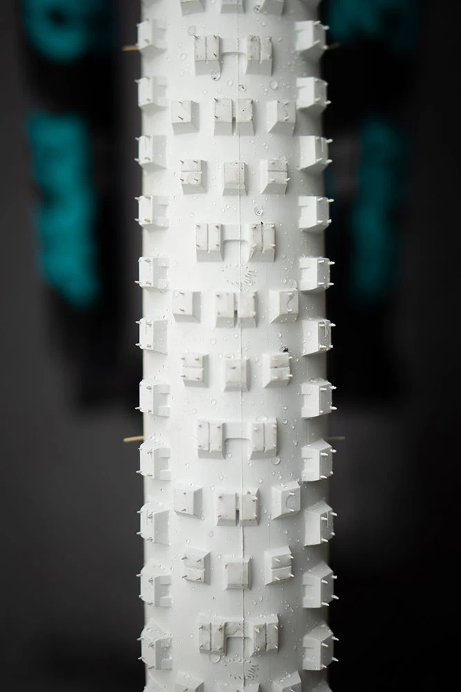 Onza Porcupine TRC 29x2.40 White Edition Faltreifen 2 Onza Porcupine TRC 29x2.40 White Edition Faltreifen – Bild 2